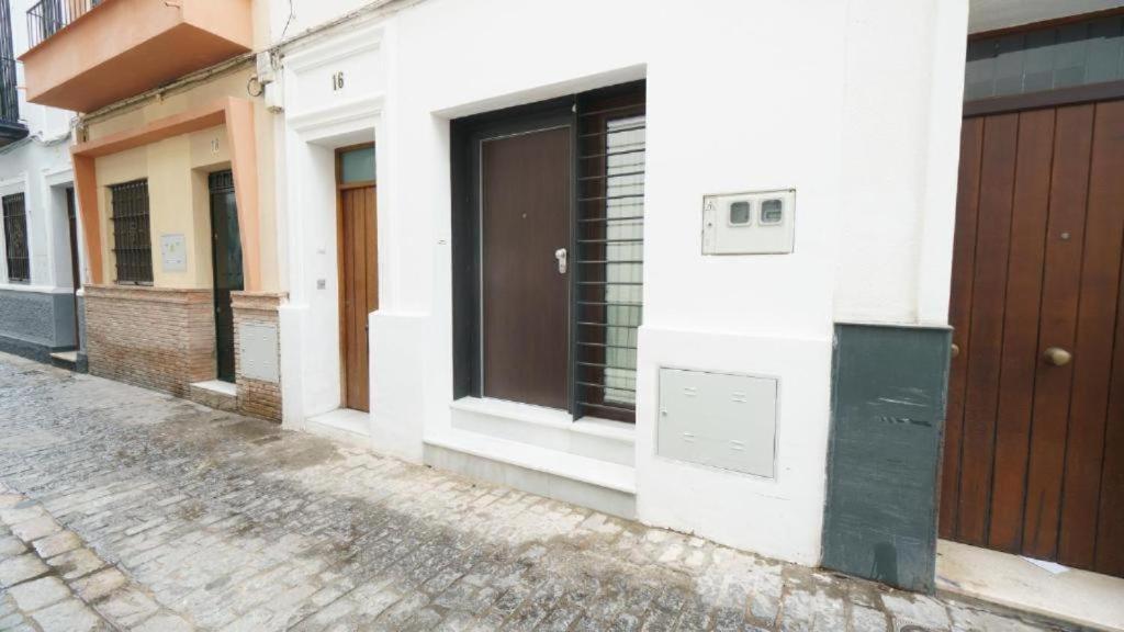 Rentalsevilla Looks Pretty And Modern エクステリア 写真