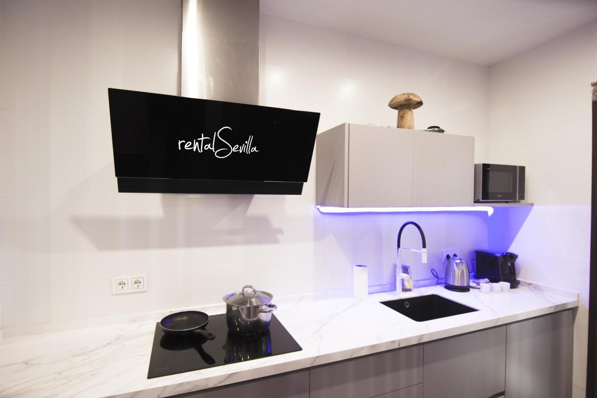 Rentalsevilla Looks Pretty And Modern エクステリア 写真